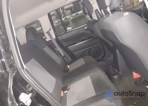 2016 Jeep Compass Sport из США, поврежденный, VIN 1C4NJDBB8GD782544